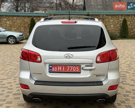 Сірий Хендай Санта Фе, об'ємом двигуна 2.2 л та пробігом 235 тис. км за 10700 $, фото 6 на Automoto.ua
