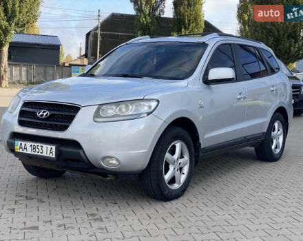 Серый Хендай Санта Фе, объемом двигателя 2.7 л и пробегом 329 тыс. км за 7999 $, фото 3 на Automoto.ua