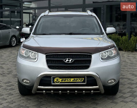 Серый Хендай Санта Фе, объемом двигателя 2.66 л и пробегом 210 тыс. км за 9500 $, фото 1 на Automoto.ua