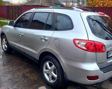 Серый Хендай Санта Фе, объемом двигателя 2.2 л и пробегом 200 тыс. км за 9400 $, фото 4 на Automoto.ua