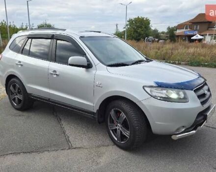 Серый Хендай Санта Фе, объемом двигателя 2.2 л и пробегом 232 тыс. км за 10900 $, фото 3 на Automoto.ua