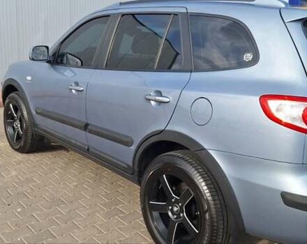 Сірий Хендай Санта Фе, об'ємом двигуна 2.19 л та пробігом 235 тис. км за 10000 $, фото 1 на Automoto.ua