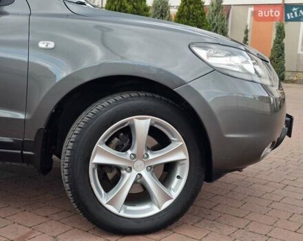 Сірий Хендай Санта Фе, об'ємом двигуна 2.2 л та пробігом 210 тис. км за 9950 $, фото 55 на Automoto.ua