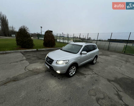 Серый Хендай Санта Фе, объемом двигателя 2.19 л и пробегом 228 тыс. км за 10500 $, фото 31 на Automoto.ua