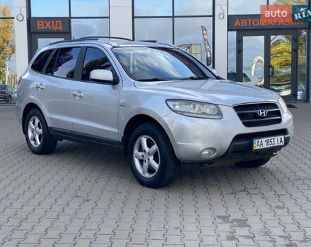 Серый Хендай Санта Фе, объемом двигателя 2.7 л и пробегом 329 тыс. км за 7999 $, фото 1 на Automoto.ua