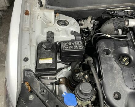 Серый Хендай Санта Фе, объемом двигателя 2.2 л и пробегом 280 тыс. км за 6700 $, фото 20 на Automoto.ua