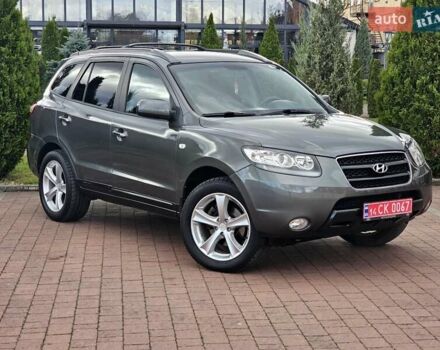 Сірий Хендай Санта Фе, об'ємом двигуна 2.2 л та пробігом 210 тис. км за 9950 $, фото 1 на Automoto.ua