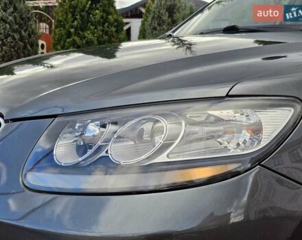 Серый Хендай Санта Фе, объемом двигателя 2.2 л и пробегом 210 тыс. км за 9750 $, фото 17 на Automoto.ua