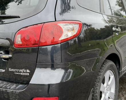 Серый Хендай Санта Фе, объемом двигателя 2.2 л и пробегом 246 тыс. км за 10250 $, фото 9 на Automoto.ua