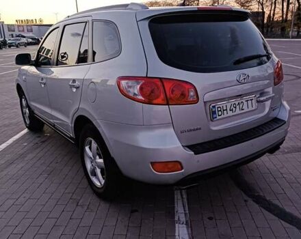 Серый Хендай Санта Фе, объемом двигателя 2.2 л и пробегом 202 тыс. км за 11000 $, фото 9 на Automoto.ua