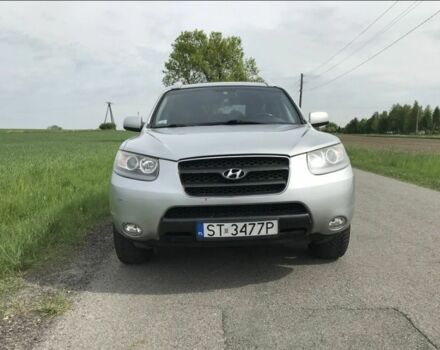 Серый Хендай Санта Фе, объемом двигателя 2.2 л и пробегом 235 тыс. км за 3454 $, фото 4 на Automoto.ua