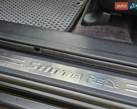 Сірий Хендай Санта Фе, об'ємом двигуна 2.2 л та пробігом 210 тис. км за 9950 $, фото 195 на Automoto.ua