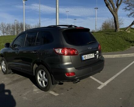 Серый Хендай Санта Фе, объемом двигателя 2.2 л и пробегом 207 тыс. км за 9000 $, фото 2 на Automoto.ua