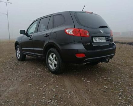 Серый Хендай Санта Фе, объемом двигателя 2.2 л и пробегом 245 тыс. км за 9900 $, фото 2 на Automoto.ua