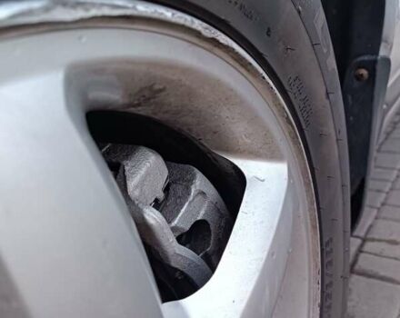 Серый Хендай Санта Фе, объемом двигателя 2.2 л и пробегом 202 тыс. км за 11000 $, фото 15 на Automoto.ua