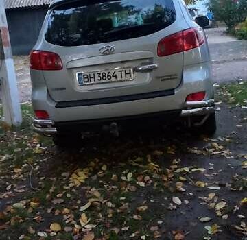 Серый Хендай Санта Фе, объемом двигателя 2.19 л и пробегом 258 тыс. км за 8600 $, фото 2 на Automoto.ua