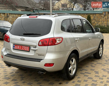 Сірий Хендай Санта Фе, об'ємом двигуна 2.2 л та пробігом 235 тис. км за 10700 $, фото 8 на Automoto.ua