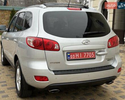 Сірий Хендай Санта Фе, об'ємом двигуна 2.2 л та пробігом 235 тис. км за 10700 $, фото 11 на Automoto.ua