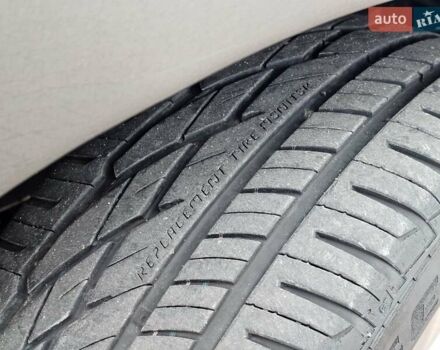 Серый Хендай Санта Фе, объемом двигателя 2.2 л и пробегом 210 тыс. км за 9750 $, фото 45 на Automoto.ua