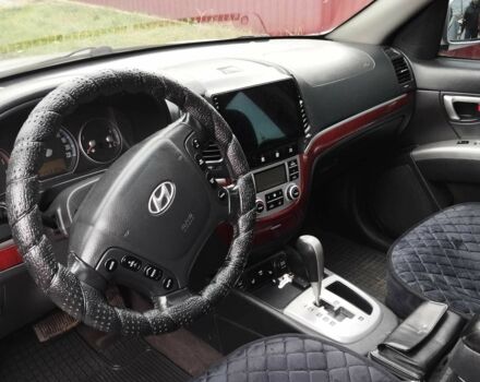 Серый Хендай Санта Фе, объемом двигателя 2.2 л и пробегом 253 тыс. км за 9400 $, фото 9 на Automoto.ua