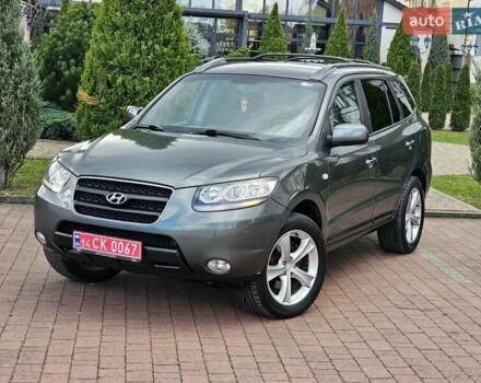 Серый Хендай Санта Фе, объемом двигателя 2.2 л и пробегом 210 тыс. км за 9750 $, фото 19 на Automoto.ua