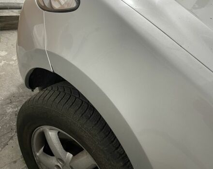 Серый Хендай Санта Фе, объемом двигателя 2.2 л и пробегом 280 тыс. км за 6700 $, фото 7 на Automoto.ua