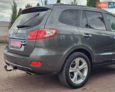 Сірий Хендай Санта Фе, об'ємом двигуна 2.2 л та пробігом 210 тис. км за 9950 $, фото 89 на Automoto.ua