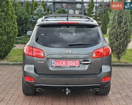 Сірий Хендай Санта Фе, об'ємом двигуна 2.2 л та пробігом 210 тис. км за 9950 $, фото 12 на Automoto.ua