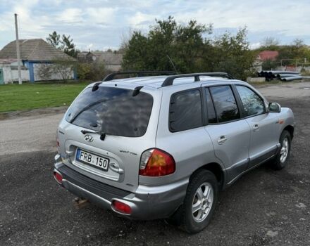 Серый Хендай Санта Фе, объемом двигателя 2 л и пробегом 200 тыс. км за 3000 $, фото 4 на Automoto.ua