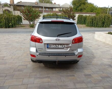 Серый Хендай Санта Фе, объемом двигателя 2.2 л и пробегом 190 тыс. км за 10500 $, фото 4 на Automoto.ua