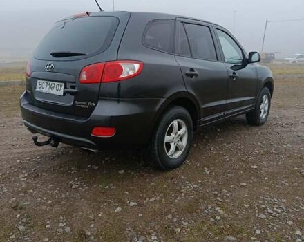 Серый Хендай Санта Фе, объемом двигателя 2.2 л и пробегом 245 тыс. км за 9900 $, фото 3 на Automoto.ua