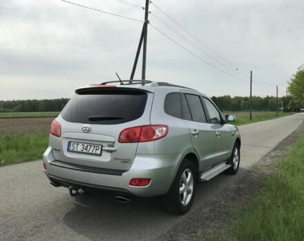 Серый Хендай Санта Фе, объемом двигателя 2.2 л и пробегом 235 тыс. км за 3454 $, фото 3 на Automoto.ua