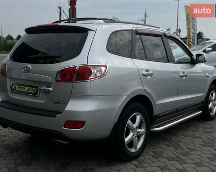 Серый Хендай Санта Фе, объемом двигателя 2.66 л и пробегом 210 тыс. км за 9500 $, фото 6 на Automoto.ua