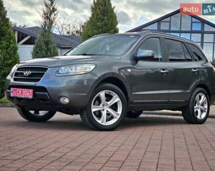 Сірий Хендай Санта Фе, об'ємом двигуна 2.2 л та пробігом 210 тис. км за 9950 $, фото 25 на Automoto.ua