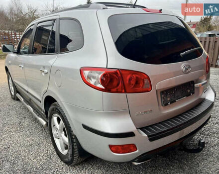 Серый Хендай Санта Фе, объемом двигателя 2.2 л и пробегом 177 тыс. км за 10999 $, фото 6 на Automoto.ua