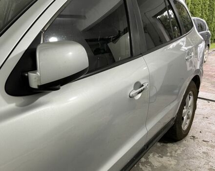 Серый Хендай Санта Фе, объемом двигателя 2.2 л и пробегом 280 тыс. км за 6700 $, фото 6 на Automoto.ua