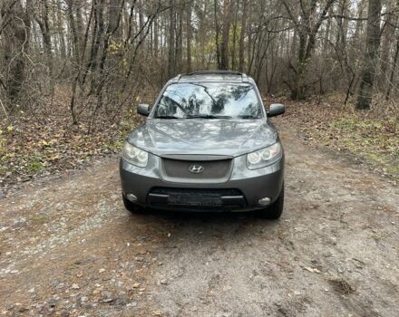 Сірий Хендай Санта Фе, об'ємом двигуна 2.2 л та пробігом 200 тис. км за 5500 $, фото 1 на Automoto.ua