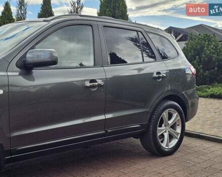 Сірий Хендай Санта Фе, об'ємом двигуна 2.2 л та пробігом 210 тис. км за 9950 $, фото 15 на Automoto.ua