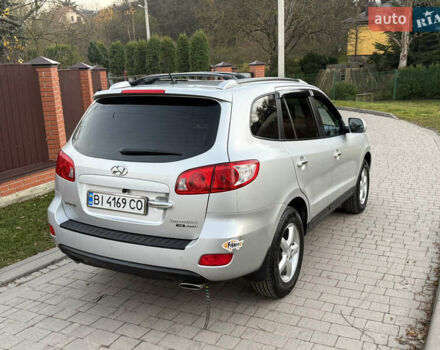 Серый Хендай Санта Фе, объемом двигателя 2.66 л и пробегом 170 тыс. км за 10300 $, фото 2 на Automoto.ua