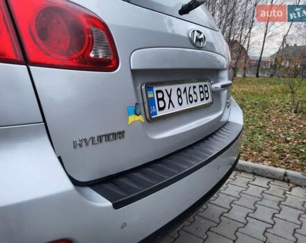 Серый Хендай Санта Фе, объемом двигателя 2.19 л и пробегом 252 тыс. км за 10300 $, фото 32 на Automoto.ua