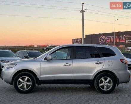 Серый Хендай Санта Фе, объемом двигателя 2.2 л и пробегом 279 тыс. км за 10890 $, фото 4 на Automoto.ua