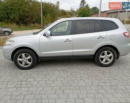 Серый Хендай Санта Фе, объемом двигателя 2.2 л и пробегом 240 тыс. км за 10200 $, фото 3 на Automoto.ua