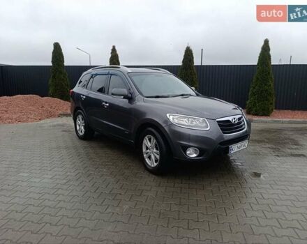 Сірий Хендай Санта Фе, об'ємом двигуна 2.2 л та пробігом 209 тис. км за 12500 $, фото 5 на Automoto.ua