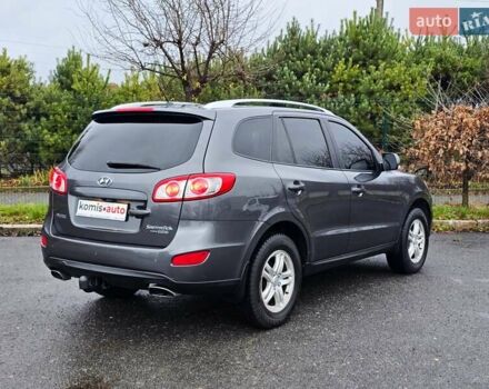 Серый Хендай Санта Фе, объемом двигателя 2.2 л и пробегом 229 тыс. км за 11999 $, фото 6 на Automoto.ua