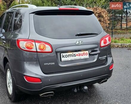 Серый Хендай Санта Фе, объемом двигателя 2.2 л и пробегом 229 тыс. км за 11999 $, фото 46 на Automoto.ua