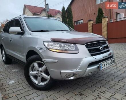 Серый Хендай Санта Фе, объемом двигателя 2.19 л и пробегом 252 тыс. км за 10300 $, фото 4 на Automoto.ua