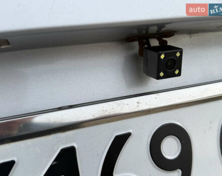 Серый Хендай Санта Фе, объемом двигателя 2.66 л и пробегом 170 тыс. км за 10300 $, фото 5 на Automoto.ua