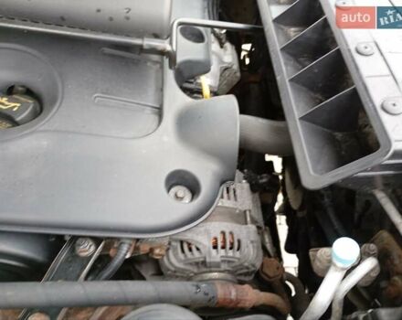 Серый Хендай Санта Фе, объемом двигателя 2.2 л и пробегом 240 тыс. км за 10200 $, фото 54 на Automoto.ua