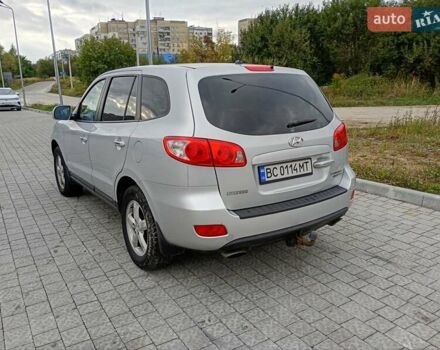 Серый Хендай Санта Фе, объемом двигателя 2.2 л и пробегом 240 тыс. км за 10200 $, фото 7 на Automoto.ua