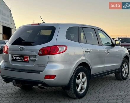 Серый Хендай Санта Фе, объемом двигателя 2.2 л и пробегом 279 тыс. км за 10890 $, фото 8 на Automoto.ua